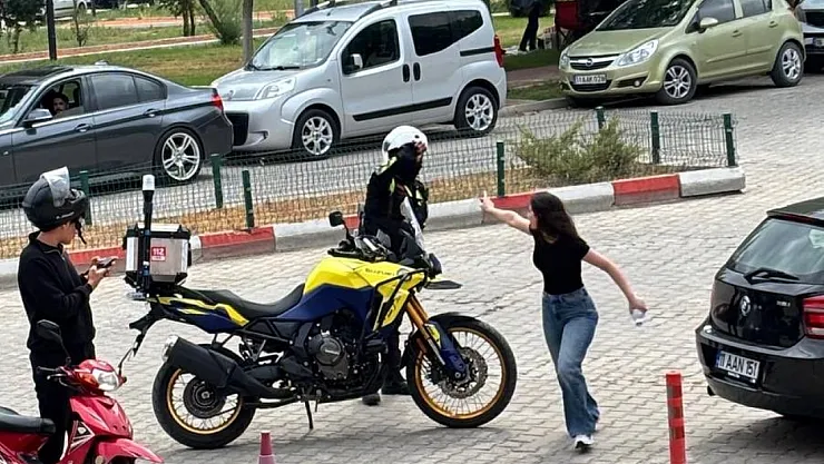 YKS'de Kimliğini Unutan Öğrencinin İmdadına Polis Yetişti
