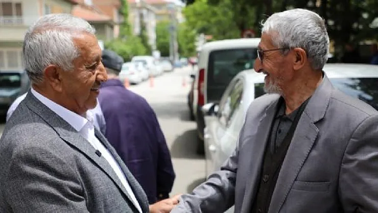 Zeybek, Dervişpaşa Mahallesini ziyaret etti