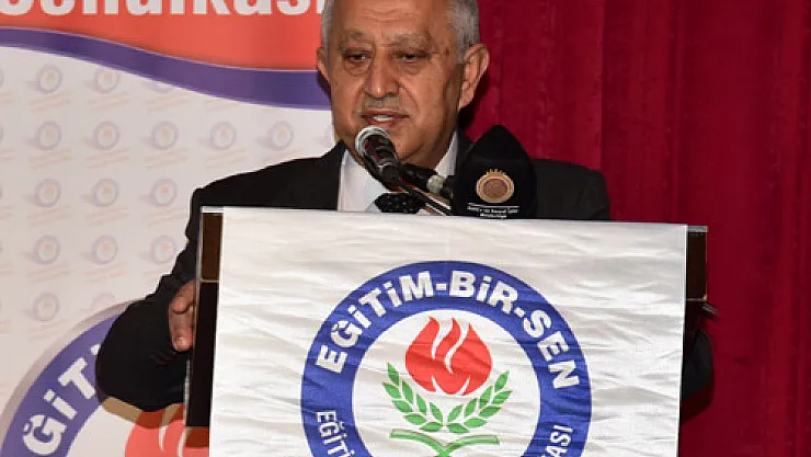 Zeybek talimat verdi, 40 bin kitap öğrencilere ulaştı