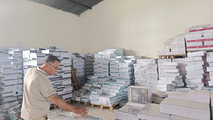 Ziller Çalmadan Bakanlık Kitaplar Afyon'a Gönderildi