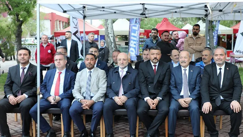 AFSÜ'deki Gençlik Festivali'nde Renkli Görüntüler