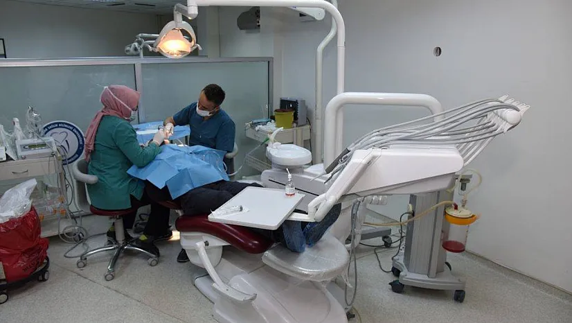 AFSÜ Diş Hastanesi'nde Diş İşlemlerindeki Artış Dikkat Çekiyor