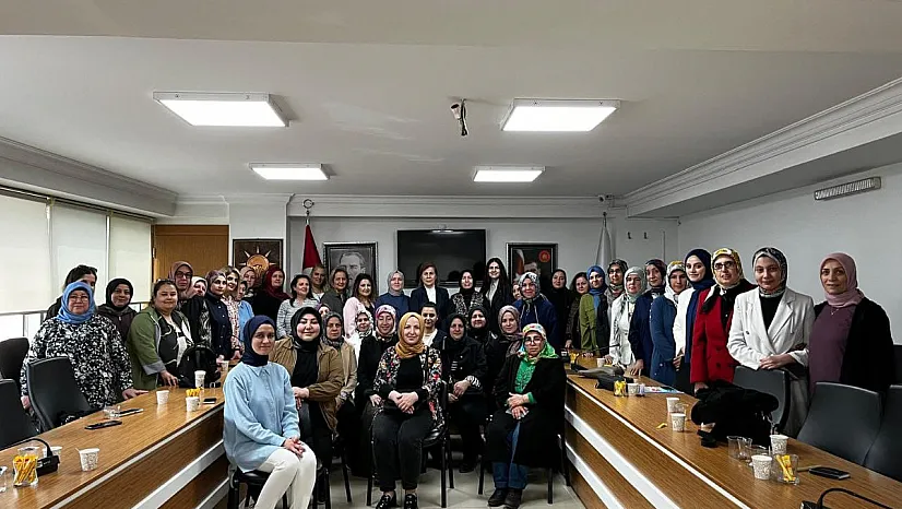 Afyon AK Kadın Teşkilatı'na Tam Not