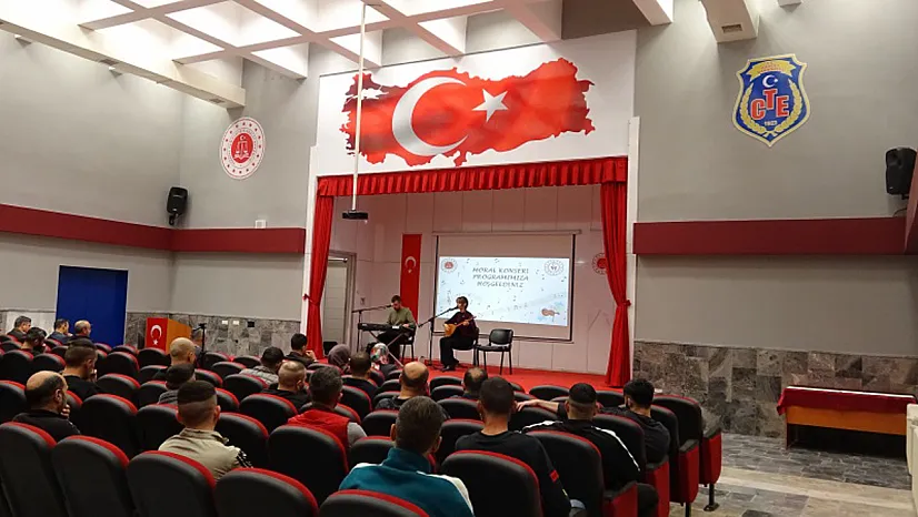 Afyon'da Demir Kapılar Açıldı, Müzik Yükseldi
