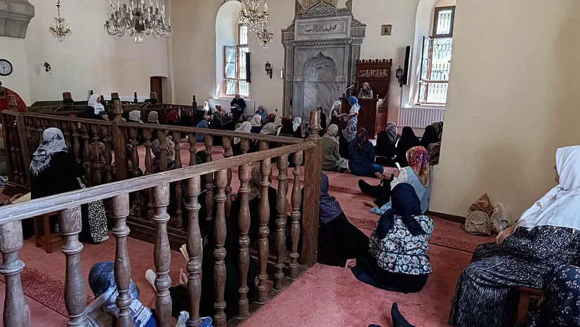 Afyon'da Hanımlara Özel Mevlid Kandili Programı Düzenlendi