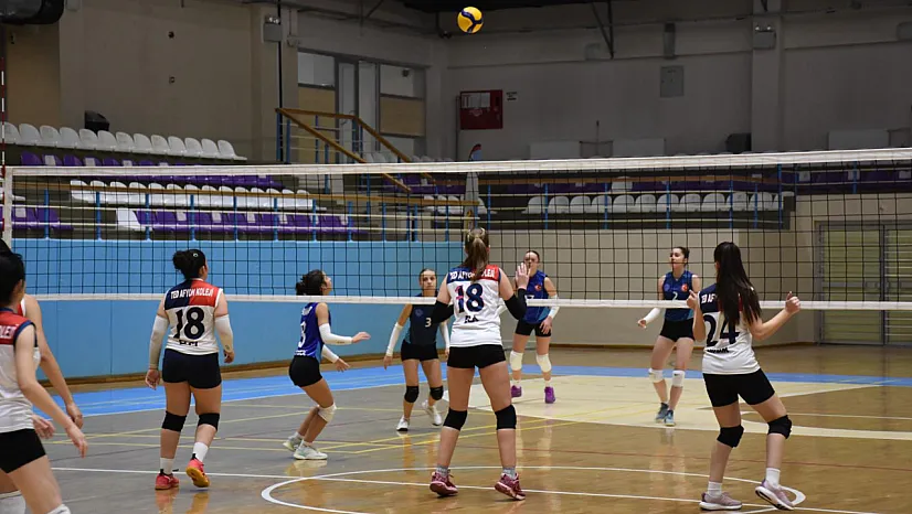 Afyon'da Okul Sporları Müsabakalarında İlk Düdük Çaldı