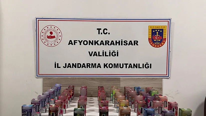 Afyon Merkezde Jandarma 60 Elektronik Sigara Yakaladı