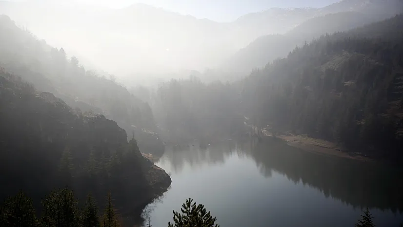 Afyonkarahisar'ın Sis Altındaki Görüntüsü Mest Etti