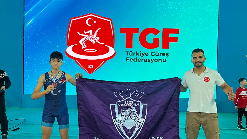 Afyonkarahisarlı Güreşçi'den Büyük Başarı