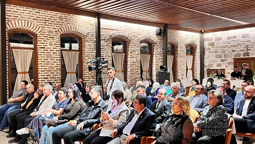 Afyonlu Yazar Yeni Romanı 'Ömür-Dem'i Tanıttı