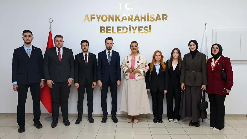 AK Gençlik Burcu Köksal'ın Yanında
