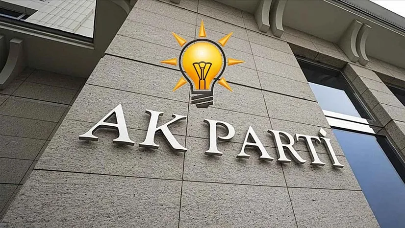 AK Parti'de 4 İl Başkanı Görevden Alındı