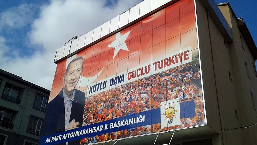 AK Parti'de Sigara İçen, Bedelini Öder