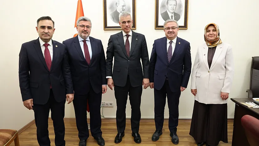 AK Parti heyetinden Bakan Memişoğlu'na ziyaret