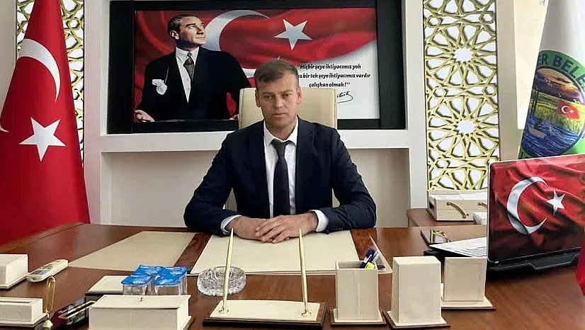 AK Partili Belediye Başkanı Partisinden İstifa Etti