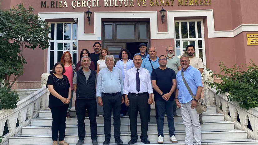 AKÜ'de Sanat Rüzgârı! 34 Sanatçının Eserleri Aynı Sergide Buluştu
