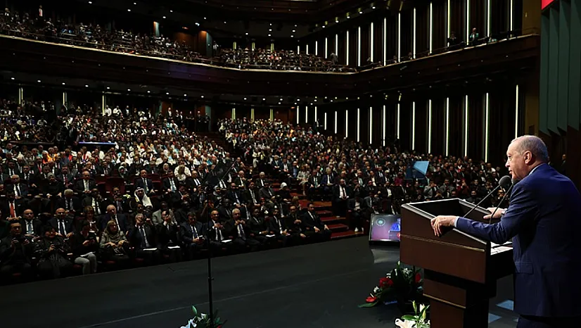 AKÜ'den Beştepe Çıkarması!