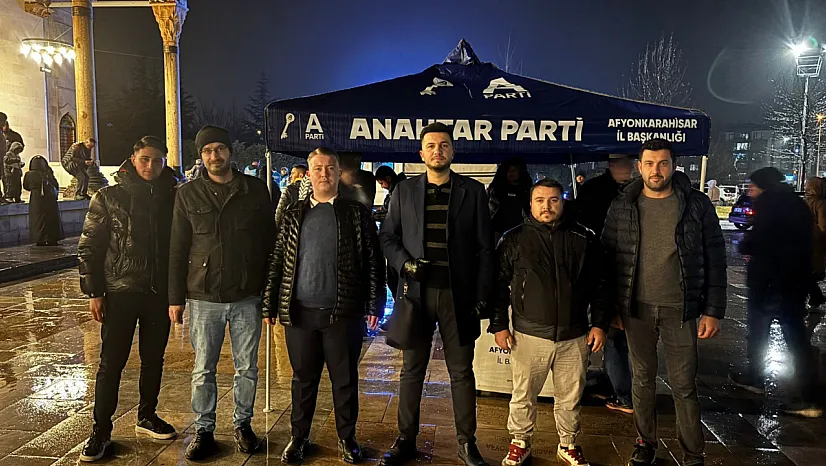 Anahtar Parti, Berat Kandili'ni Unutmadı