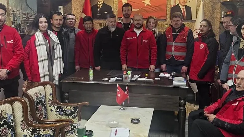 ANDA Derneği Afyon'da 460 Ramazan Kolisi Dağıttı