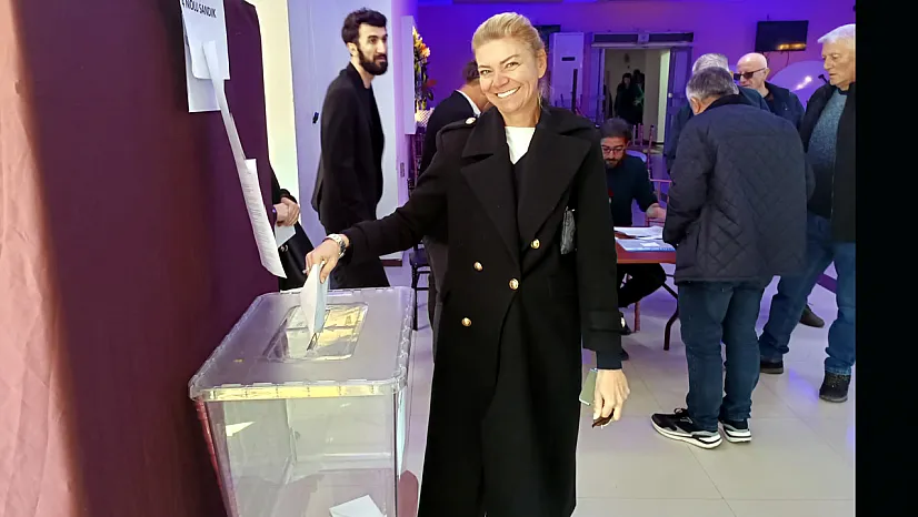 Bir Yıl Sonra, Aynı Adaylar, Başka Parti...