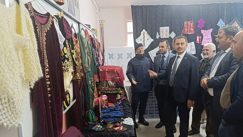 Bolvadin'de Ceylan Emet İlkokulu 'Kültür Evi' Açıldı