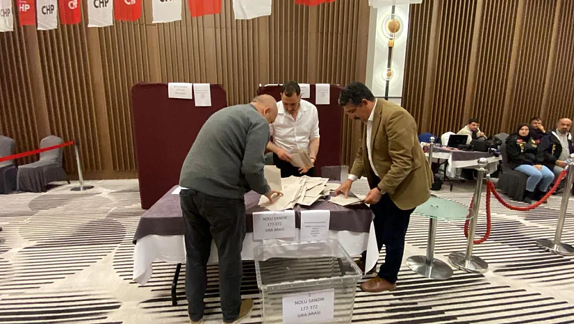 CHP Afyon'da Nefesler Tutuldu: Seçim Sandığı Açıldı