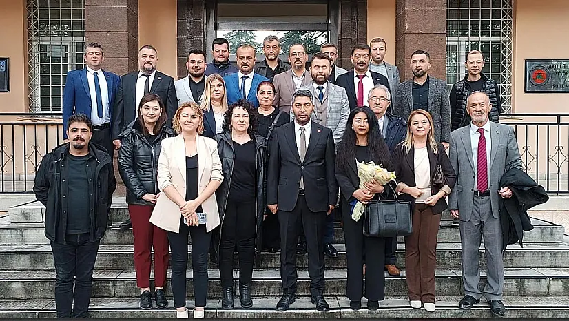 CHP'deki 17 Yöneticinin 12'si YÜNTAŞ'tan