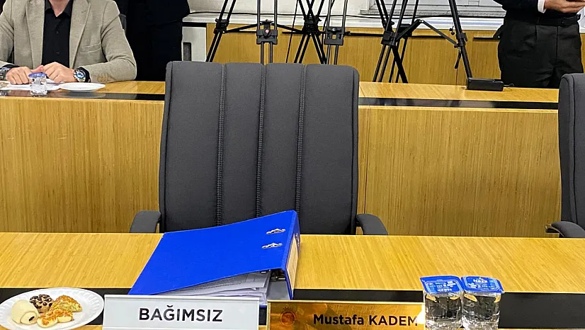 CHP'den İstifa Eden Kadem, Toplantıya Katılmadı!