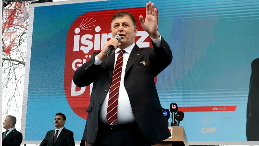 CHP'li İzmir Büyükşehir Belediye Başkanı Cemil Tugay CHP'den İstifa Etti
