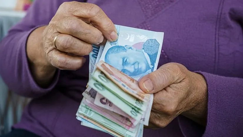 Emeklilere Ödemeler Başladı