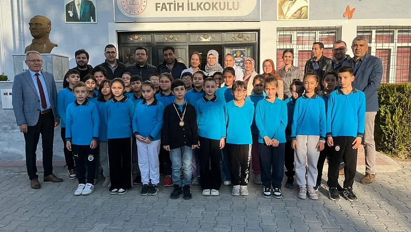 Emirdağ Fatih İlkokulu Öğrencisi 'Matematik Olimpiyatları'nda Altın Madalya Kazandı