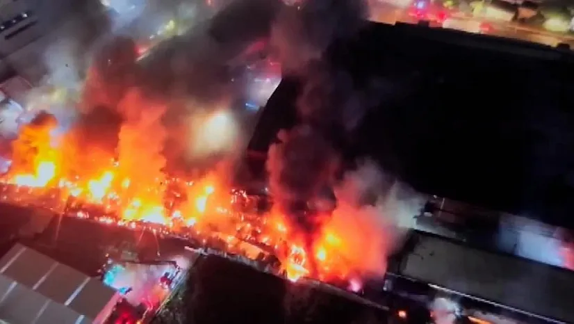 Esenyurt'ta Yangın Paniği… Ekipler Müdahale Ediyor