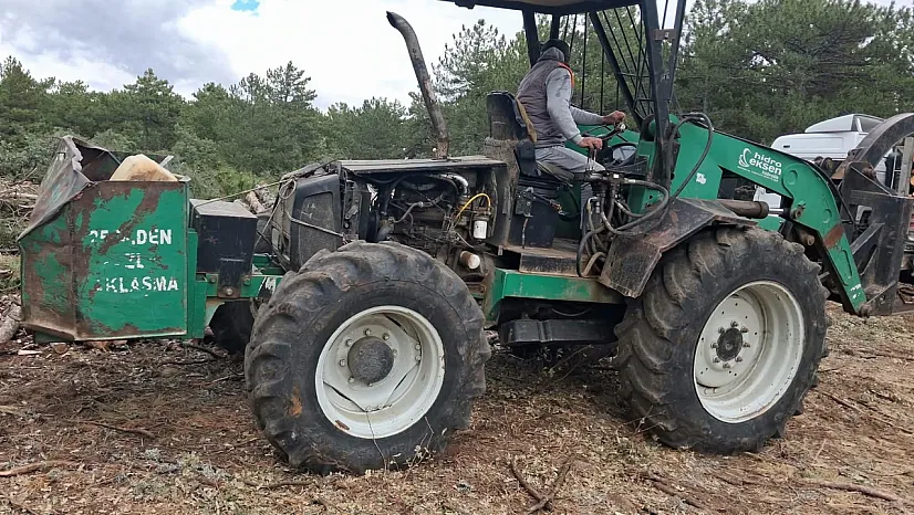 Eskişehir'de 2 Milyon TL'lik Kepçe Ormanın İçinde Kayboldu