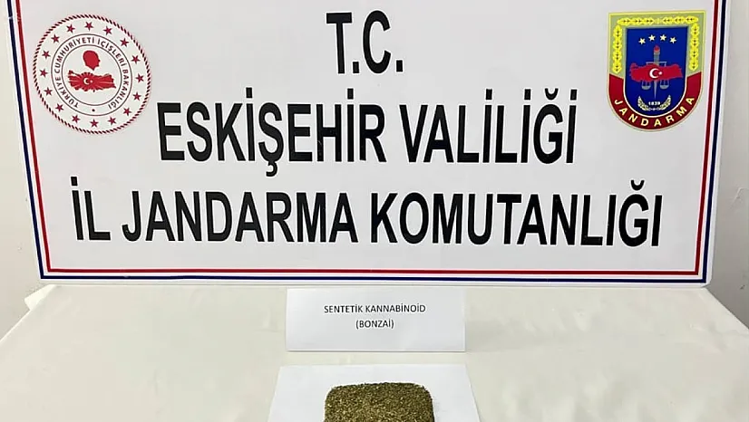Eskişehir'de İlçeye Uyuşturucu Taşıyan Şüpheliler Yakalandı