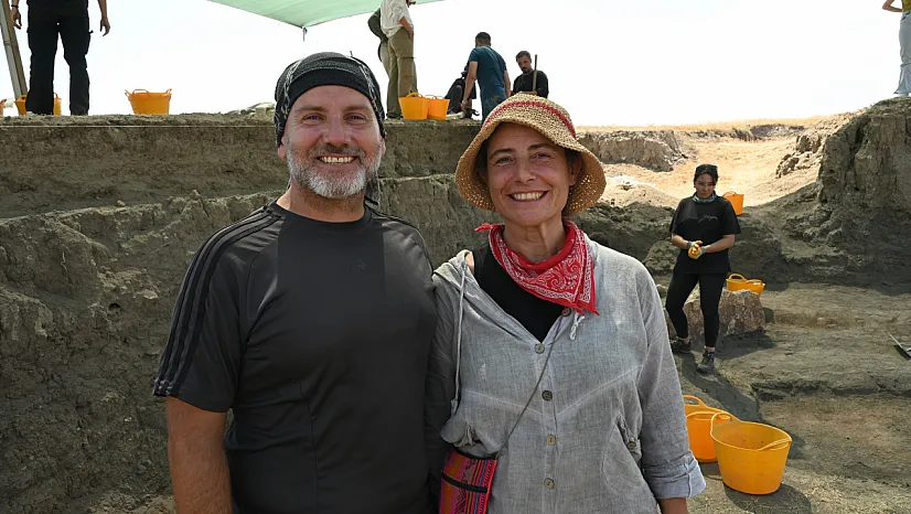 Eskişehir'deki Arkeoloji Çalışmalarına 3 Yıldır Gönüllü Olarak Katılıyor