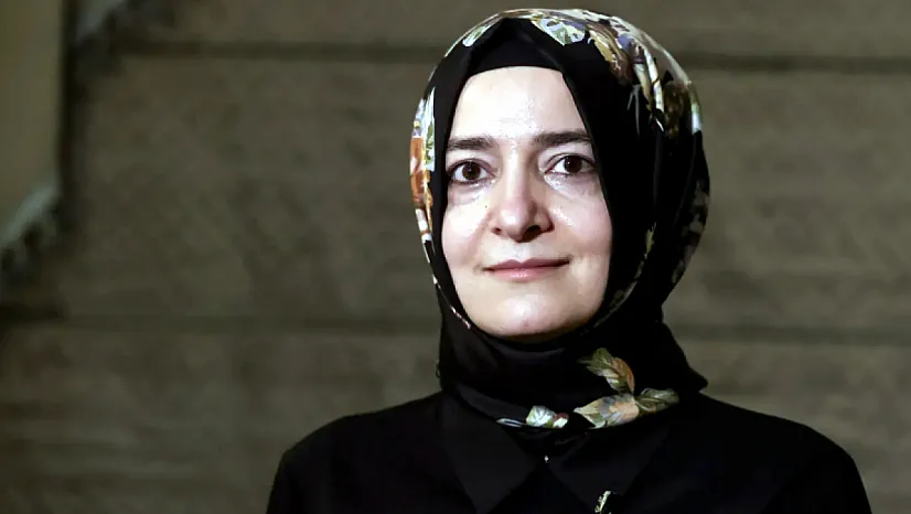 Fatma Betül Sayan Kaya AK Parti'den İhraç Edildi