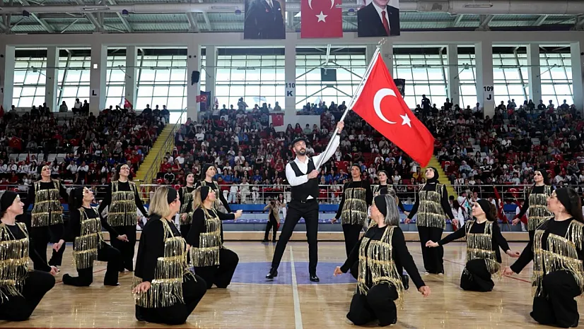 'Geleceğimiz Ve Ümidimiz Gençlikte Saklı'
