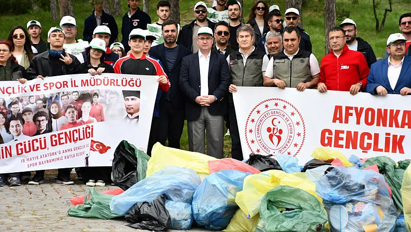 Gençler, Ormanları Korumak İçin Mesaide