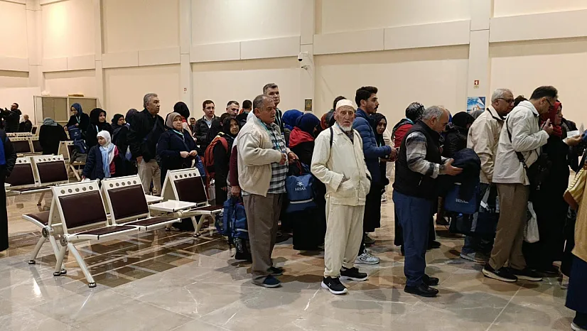 Gönülleri Mekke'de Kaldı. Hisar Turizm'le Umreye Gittiler, Dualarla Döndüler