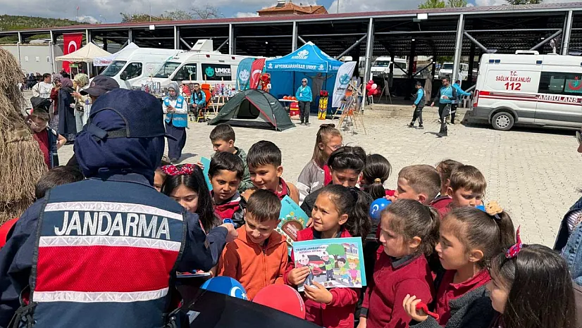 Jandarma, Çocukların Gönlünü Fethetti