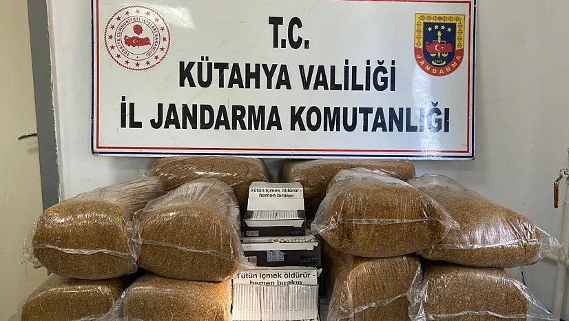 Jandarma Kütahya'da Düğmeye Bastı! 61,5 Kilo Tütün Ele Geçirildi
