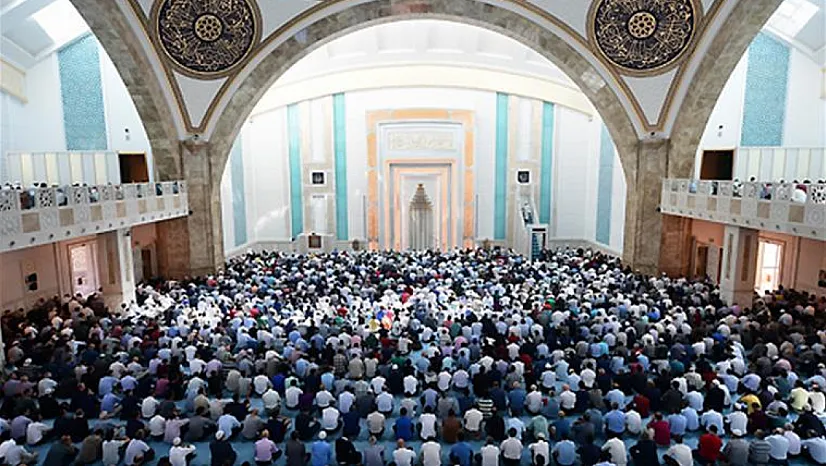 Kimler İmam Olabilir?