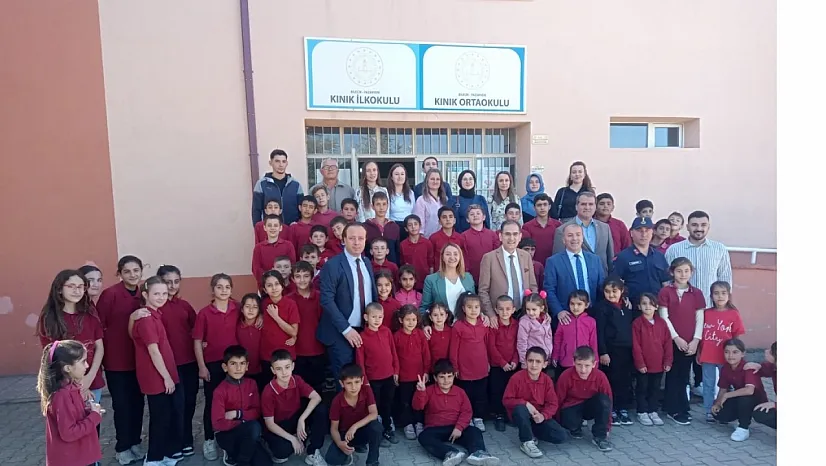 Kınık Köyü'nde Kitap Okuma Ve Sohbet Etkinliği Düzenlendi