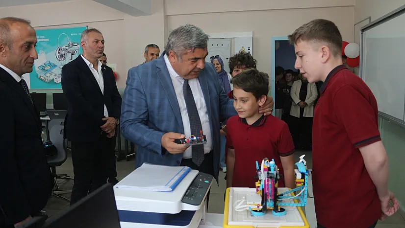 Neriman-İbrahim Küçükkurt Ortaokulu'nda Kodlama Sınıfı Açıldı