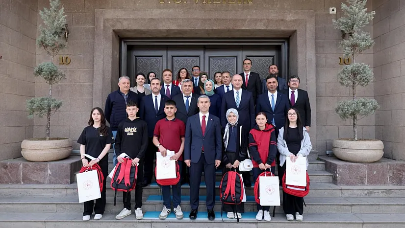 Ödüllerini 19 Mayıs'ta Vali Aktaş'ın Elinden Aldılar