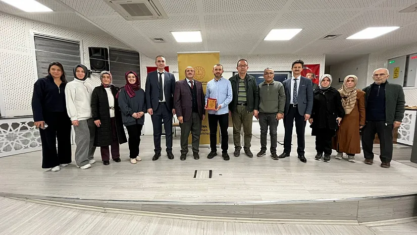 Öğretmenler Şiir Ve Musikiyi Konuştu