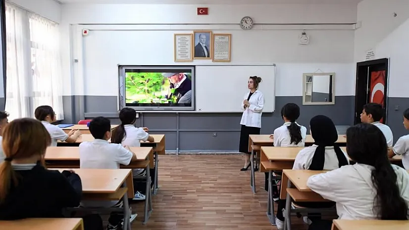Öğretmenlerin İl İçi Yer Değiştirme Başvuruları Başladı