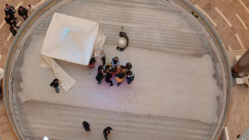 Park Afyon AVM'de Şok Eden Olay: İntihar Şüphesi Araştırılıyor!