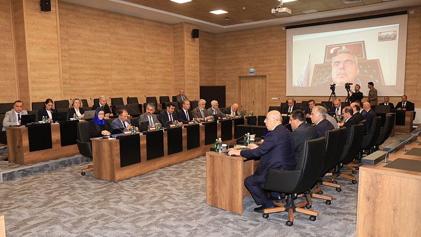 Rektör Karakaş, ÜAK Toplantısına Katıldı