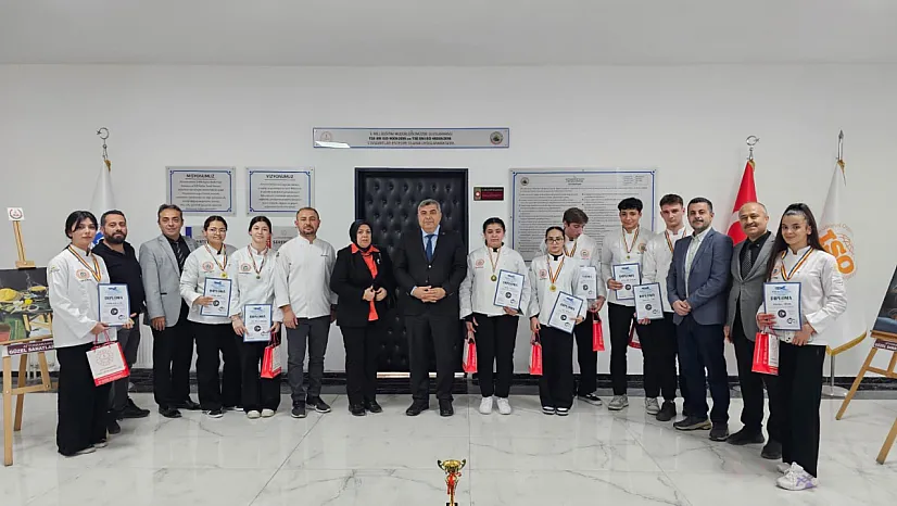 Romanya'da Afyonlu Öğrenciler Madalya Gururu Yaşadı